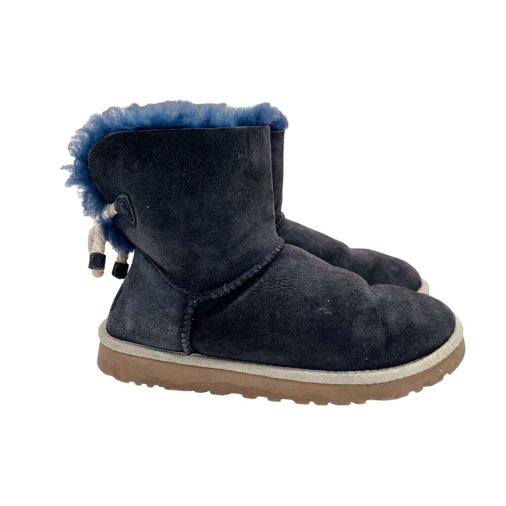 UGG Australia Selene Tie boots Women's Suede sz 7